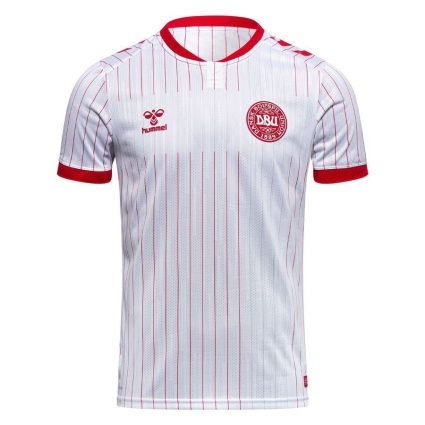 Danmark Udebanetrøje 2026/27 Pro - Hummel, størrelse Small